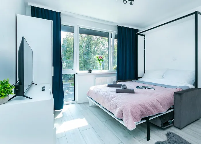 דירה Batorego 18 - Yellow - Stacja Metra 300m - Underground Station 300m - Better ורשה