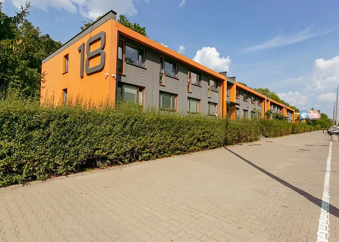 Batorego 18 - Yellow - Stacja Metra 300m - Underground Station 300m - Better * ורשה