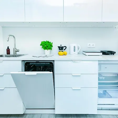 Batorego 18 - Yellow - Stacja Metra 300m - Underground Station 300m - Better Apartment