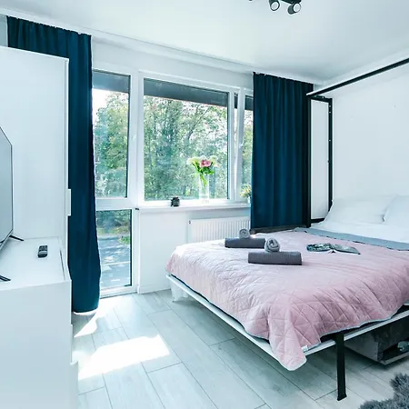 Appartement Batorego 18 - Yellow - Stacja Metra 300m - Underground Station 300m - Better Warschau