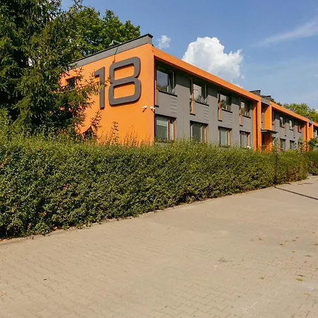 Apartament Batorego 18 - Yellow - Stacja Metra 300m - Underground Station 300m - Better