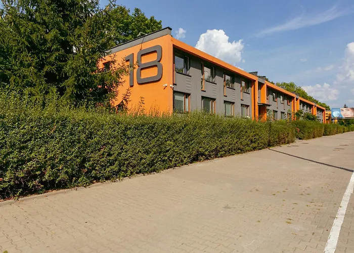 Apartament Batorego 18 - Yellow - Stacja Metra 300m - Underground Station 300m - Better