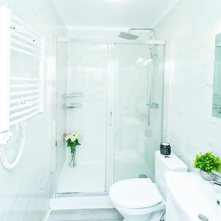 Batorego 18 - Yellow - Stacja Metra 300m - Underground Station 300m - Better * Varsavia