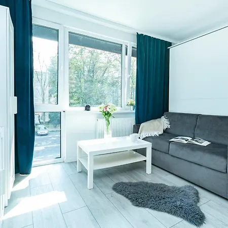 Appartement Batorego 18 - Yellow - Stacja Metra 300m - Underground Station 300m - Better Varsovie